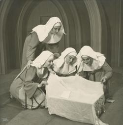 YE1961_12_PH002
