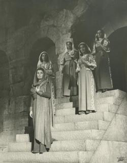 YE1962_07_PH005