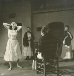 YE1962_13_PH022
