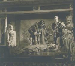 YE1963_01_PH007