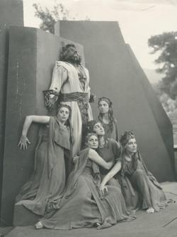 YE1963_06_PH001