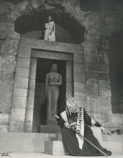 YE1963_09_PH011