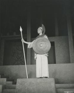 YE1964_04_PH020