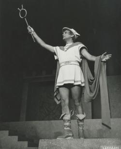 YE1964_04_PH021