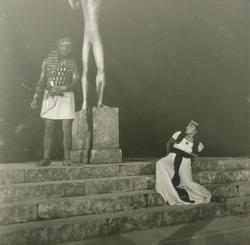 YE1964_06_PH007