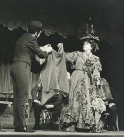 YE1966_01_PH011