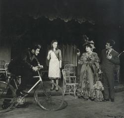 YE1966_01_PH015