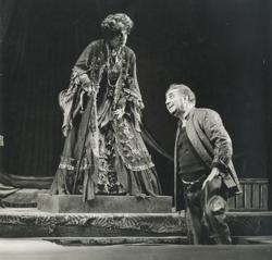 YE1966_01_PH021