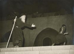 YE1966_06_PH013