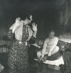 YE1969_02_PH003