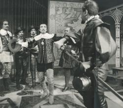 YE1969_04_PH005