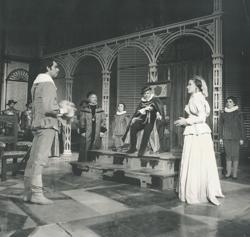 YE1969_04_PH011