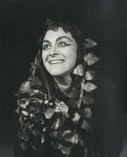 YE1969_05_PH003