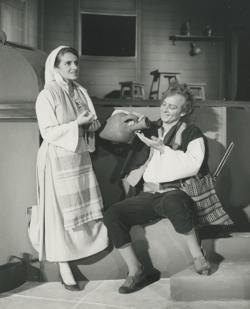 YE1969_08_PH010