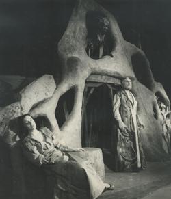 YE1969_10_PH001