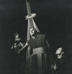 YE1969_10_PH006