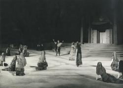 YE1970_04_PH001