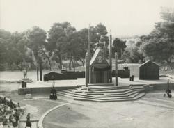 YE1970_04_PH012