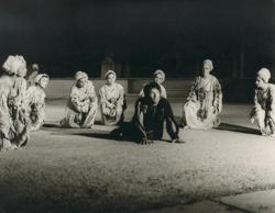 YE1971_11_PH001