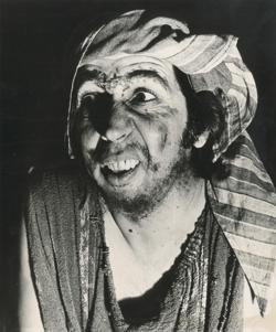 YE1971_15_PH010