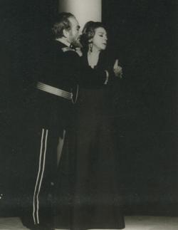 YE1971_16_PH003
