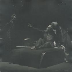 YE1971_16_PH018