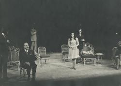 YE1972_04R01_PH010