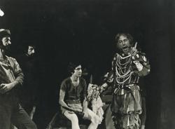 YE1972_12_PH010