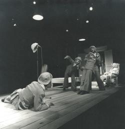 YE1973_12_PH018