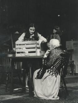 YE1974_05_PH010