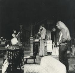 YE1974_05_PH014