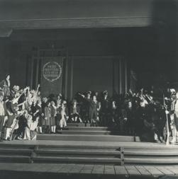 YE1974_12_PH022