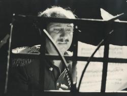 YE1974_13_PH002