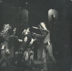 YE1975_01_PH013