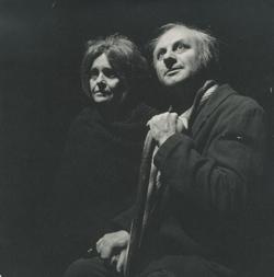 YE1975_10_PH017