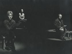 YE1975_10_PH021