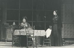 YE1976_01_PH010