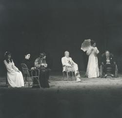 YE1976_01_PH017