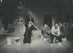YE1976_02_PH011