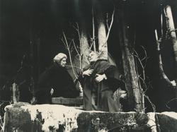 YE1976_03_PH001