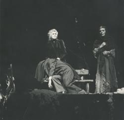 YE1976_03_PH017