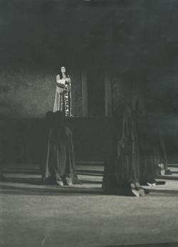 YE1976_06_PH001