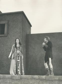 YE1976_06_PH009