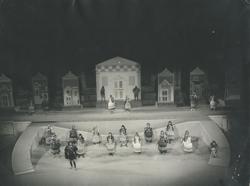 YE1976_08_PH002
