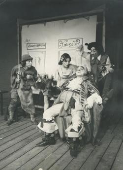YE1976_10_PH010