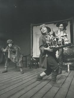 YE1976_10_PH011