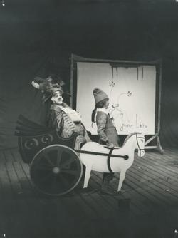YE1976_10_PH013