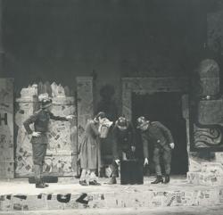 YE1976_12_PH017