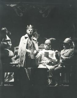 YE1976_12_PH021
