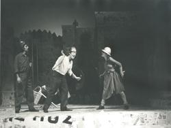 YE1976_12_PH024